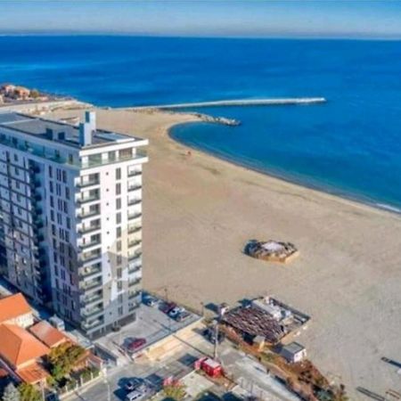 קונסטנצה Faleza Nord Apartament De Lux Nou Pe Malul Marii מראה חיצוני תמונה