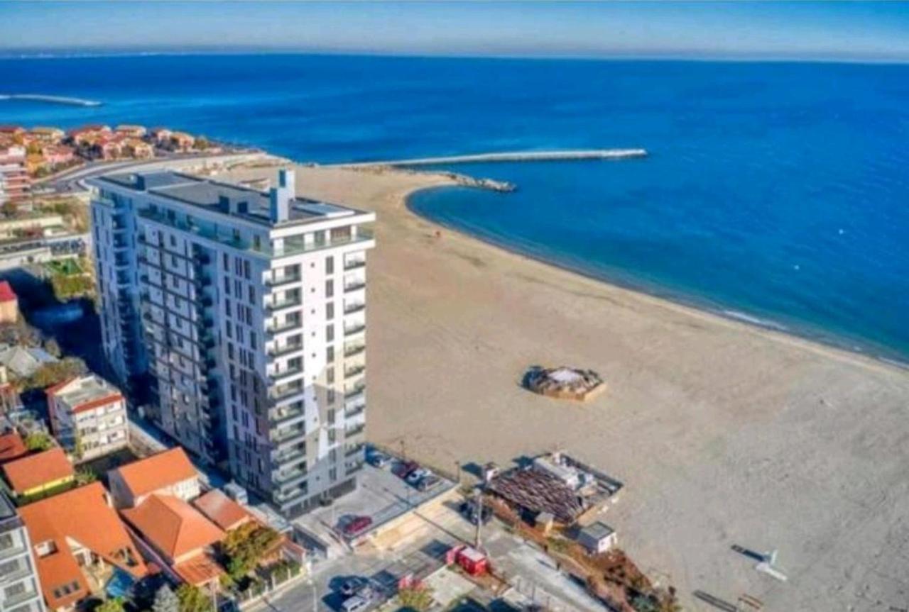 קונסטנצה Faleza Nord Apartament De Lux Nou Pe Malul Marii מראה חיצוני תמונה